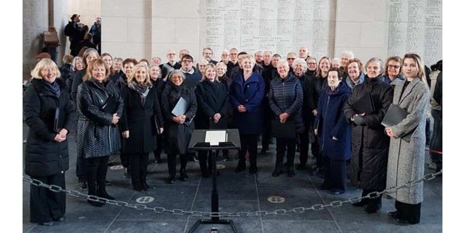 Chiswick-Choir-at-the-Menin-Gate_April_2022_1a-1